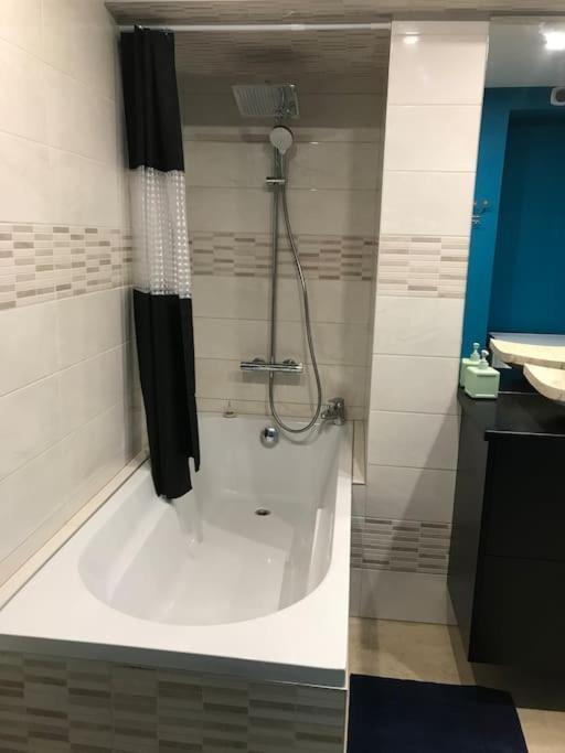Paisible Logement Tout Equipe Pour 1 A 6 Personnes Ebersheim Exterior photo